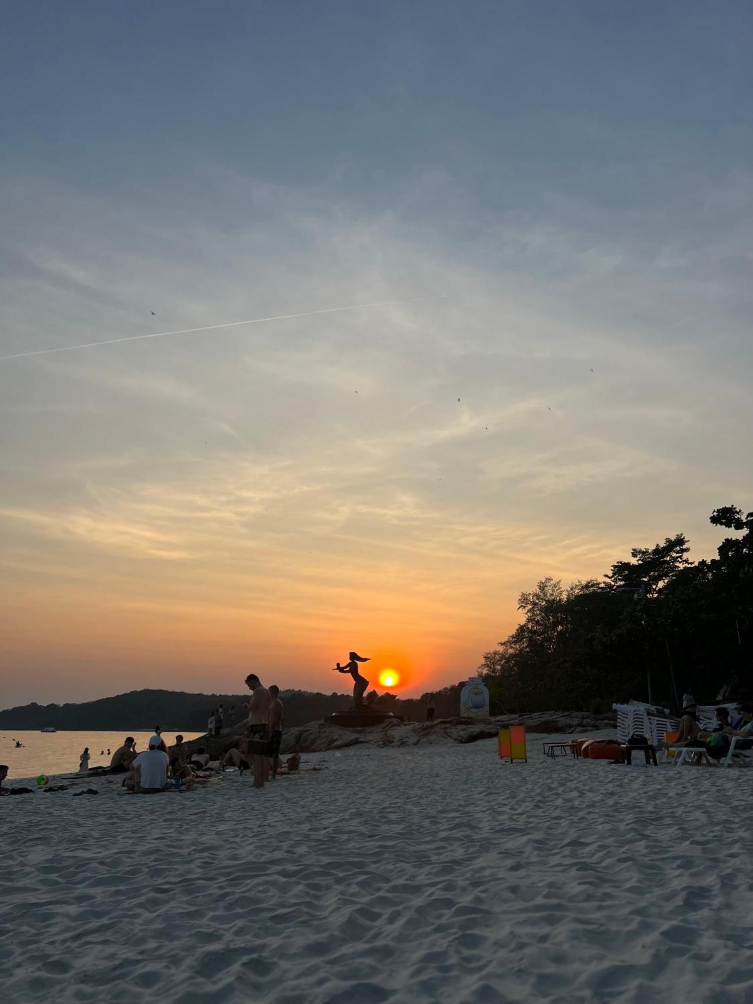 Nong Nuey Rooms Koh Samet Bagian luar foto
